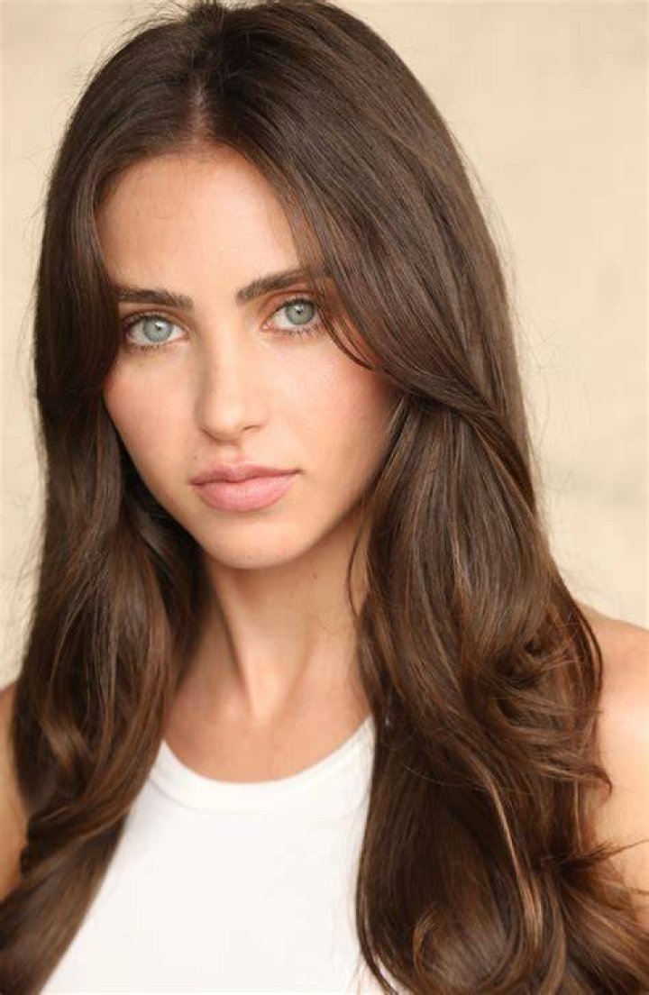 10 Actresses With Long, Flowing Brown Hair
