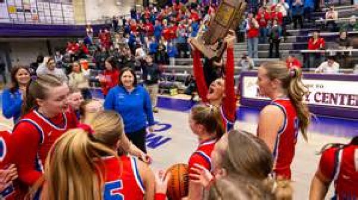 2004 IHSAA Girls Basketball Tournament