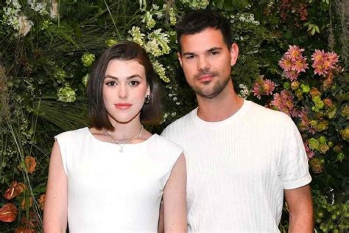 A Comprehensive Guide To Taylor Lautner's Family: Connections And Influence