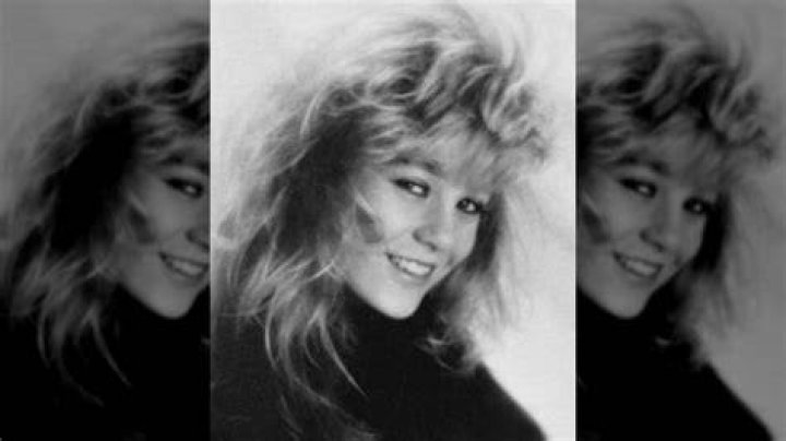 A Glimpse Into Ellen Pompeo's Early Career: Ellen Pompeo 1990