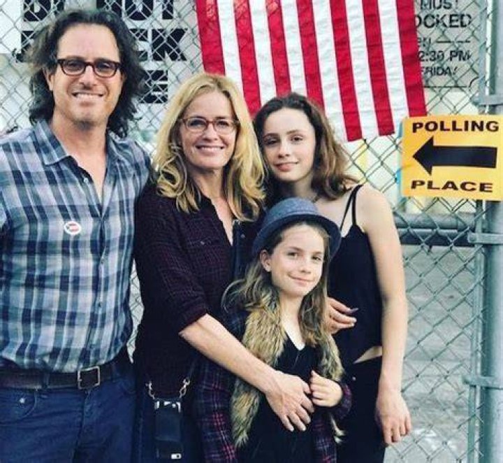 A Glimpse Into The Family Life Of Elisabeth Shue