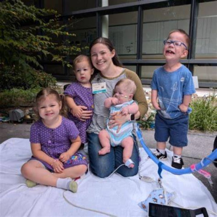 A Window Into Family, Dwarfism, And Resilience