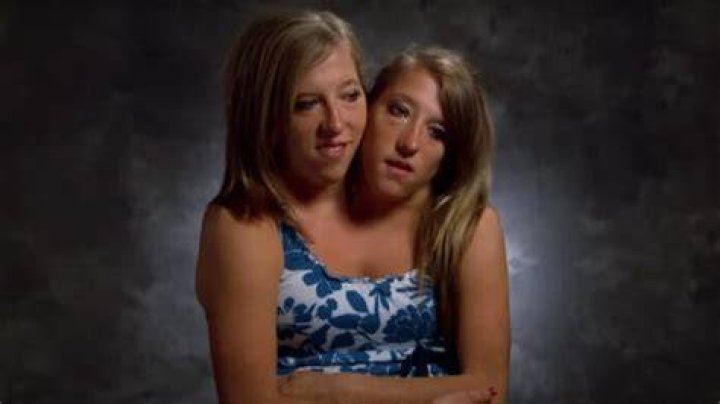 Abby And Brittany Hensel: A Journey Of Pregnancy And Self-Discovery