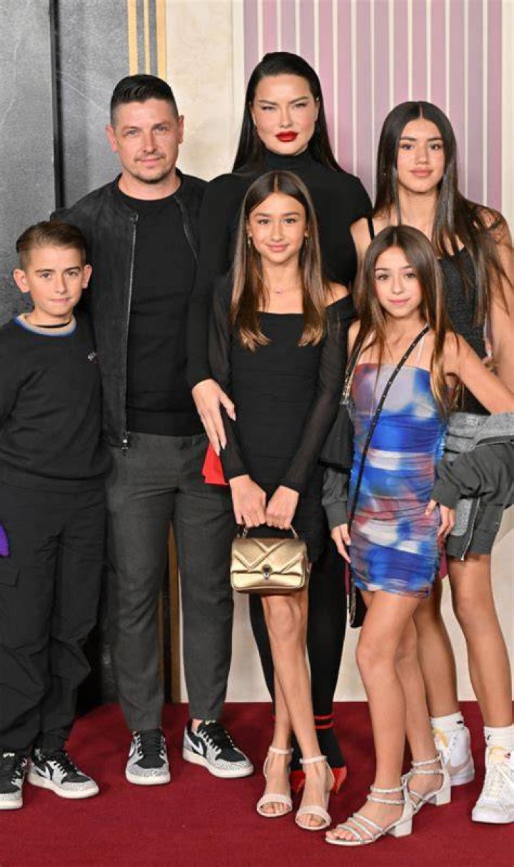 Adriana Lima's Daughter: Exploring The Life Of A Model's Child