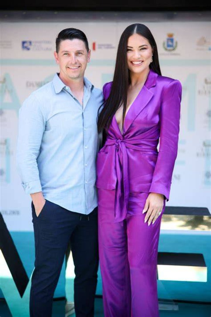 Adriana Lima's Serbian Husband: A Deeper Dive Into Their Love Story
