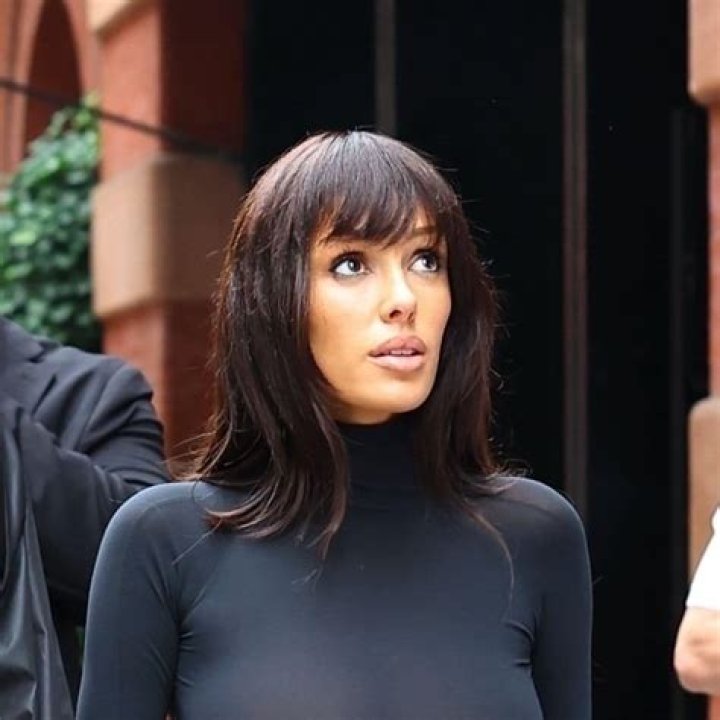 All About Bianca Censori's Breast Augmentation Procedure