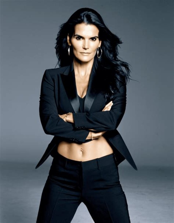 Angie Harmon And Her Beloved Canine Companion: A Paw-sitive Relationship
