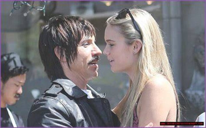 Anthony Kiedis' Controversial 19-Year-Old Romance: Exploring The Age Gap