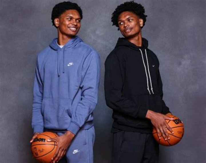 Are Amen Thompson and Ausar Thompson brothers?