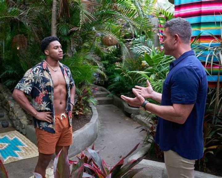 Bachelor In Paradise fans relive Eliza and Rodneys drama as Aaron B romance unfolds Fri 24 N