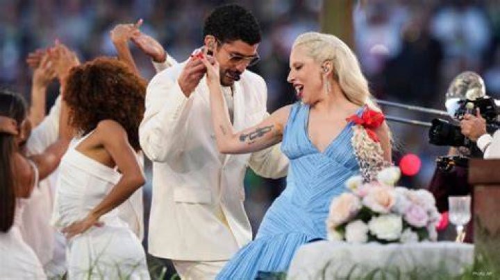 Bad Bunny Stuns Crowd With Male Dancer Kiss