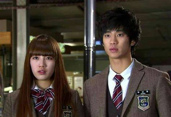 Bae Suzy And Kim Soo Hyun's On-Screen Chemistry