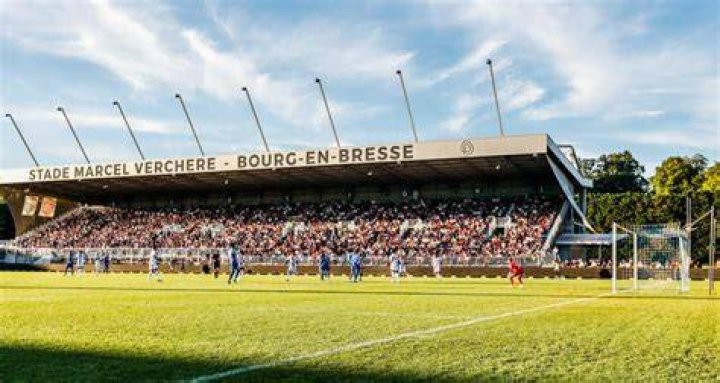 Bourg-Péronnas Grenoble en direct gratuit Bourg-en-Bresse Peronnas vs. Grenoble 24.07.2024