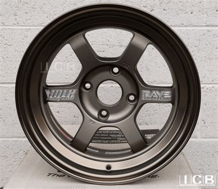 CA RE Volk Evo 3 set dual lug layout 4x114.3/5x114.3, 17x7.5 w/ tires [Archive] - Zilvia.net Forums