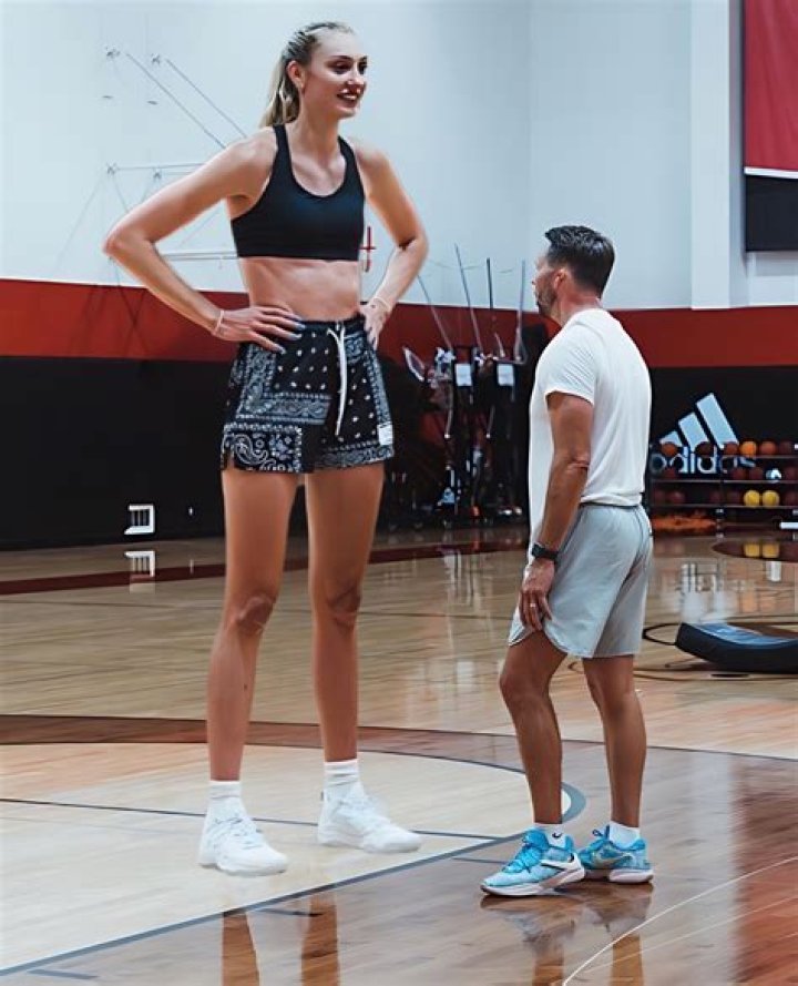 Cameron Brink's Mother: Uncovering Her Height And Influence On Cameron's Basketball Journey