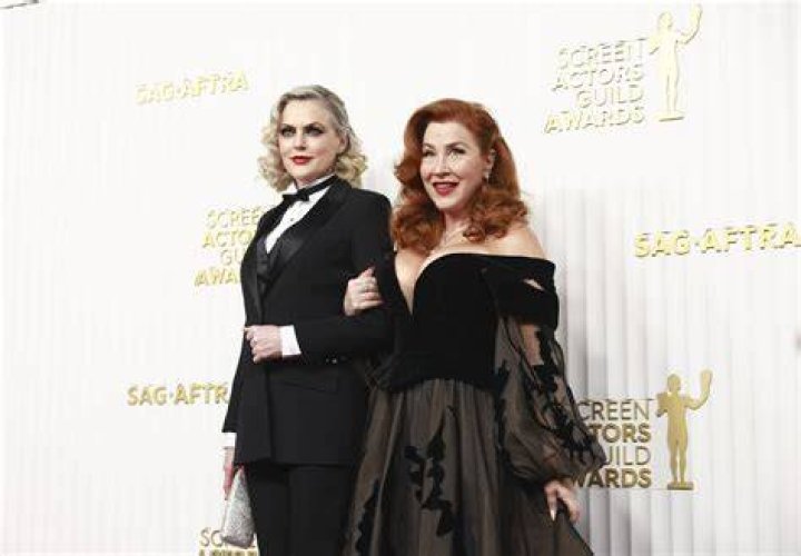 Christina Hendricks in Christian Siriano at the SAGs: overly brocaded or fine?