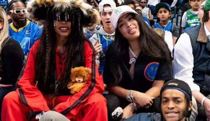 Comprehensive Guide: Erykah Badu's Family And Children