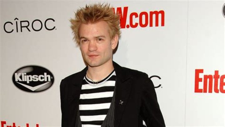 Deryck Whibley's Net Worth: A Journey To Fame And Fortune