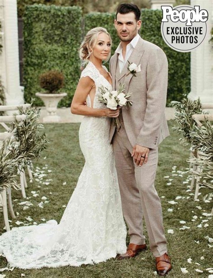 Did Selling Sunset's Mary Fitzgerald get married?