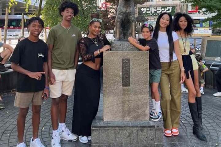 Digging Into Kimora Lee Simmons' Family History: Exploring Her Parents' Roots