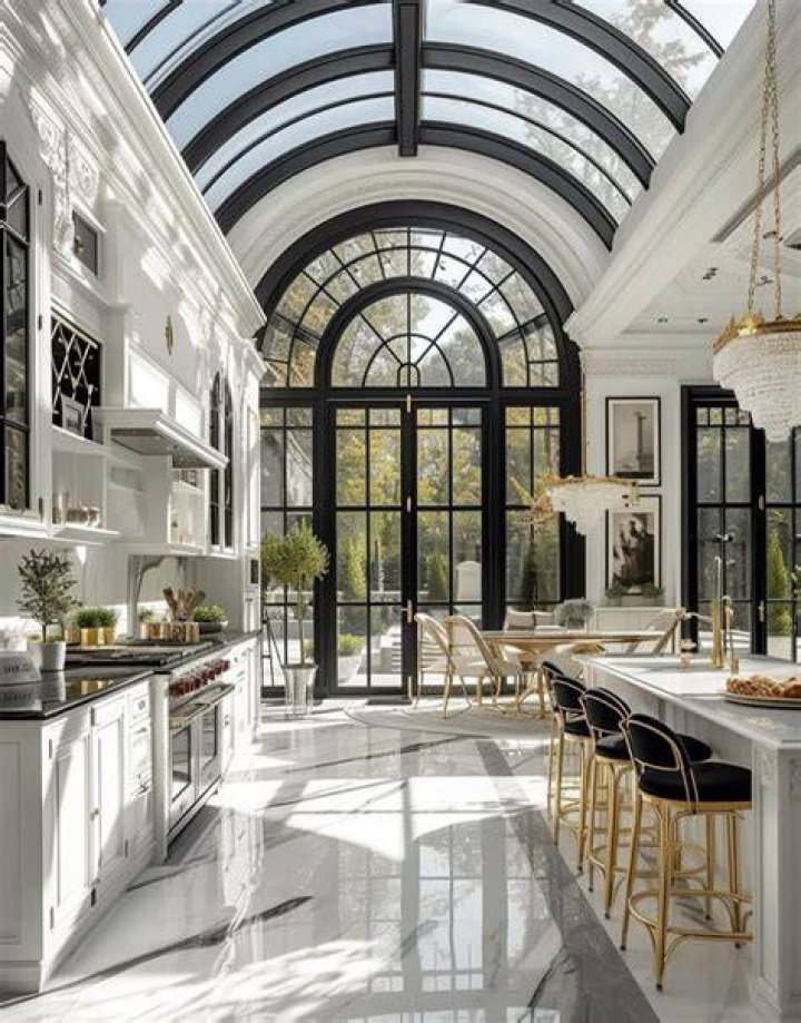 Discover Donald Sutherland's Luxurious Home: A Haven Of Tranquility