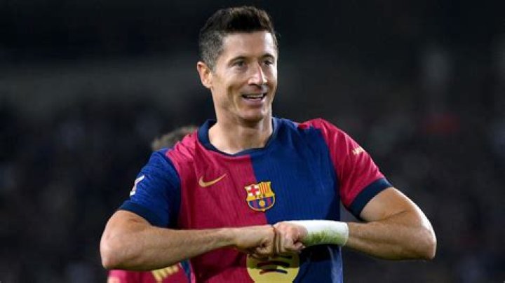 Discover Robert Lewandowski's Hidden Middle Name: The Key To His Success