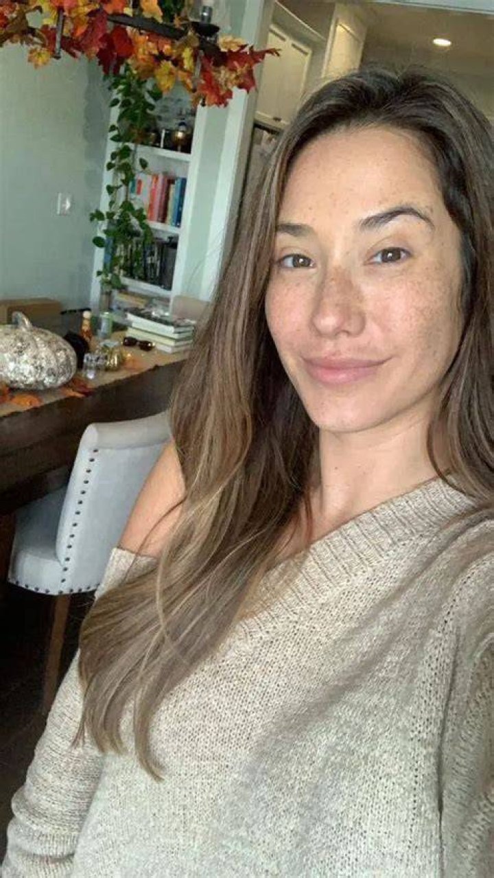 Discover The Best Eva Lovia Mom Content And Tips