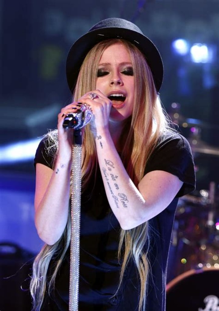 Does Avril Lavigne Have Kids? A Guide To Her Family Life