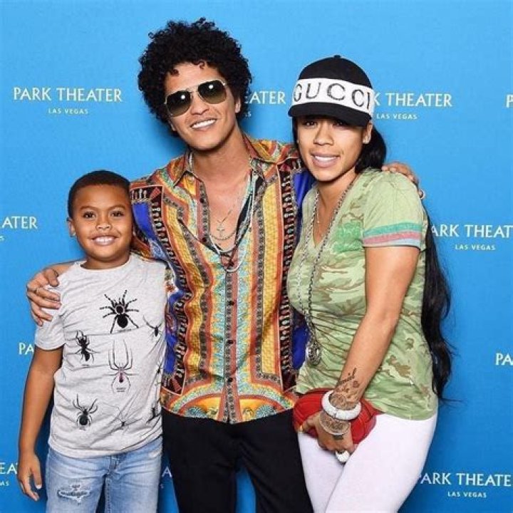 Does Bruno Mars Have Kids: Exploring His Family Life