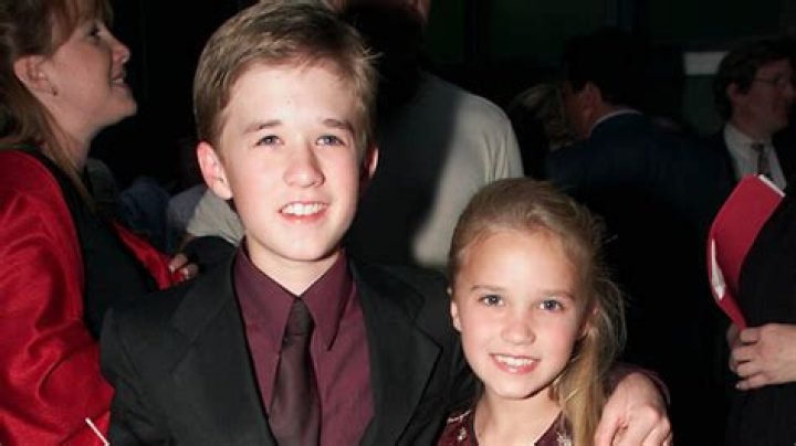 Does Emily Osment Have Kids: A Definitive Answer