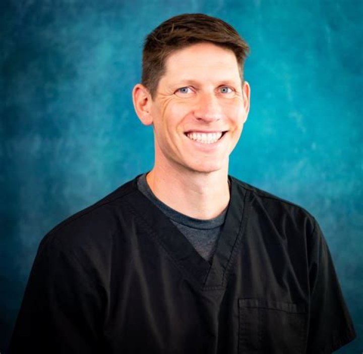 Dr. Dwight Jones, MD Omaha, NE