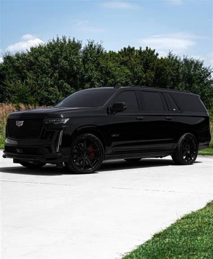 Drew Scott's SUV Of Choice: An Insider's Look