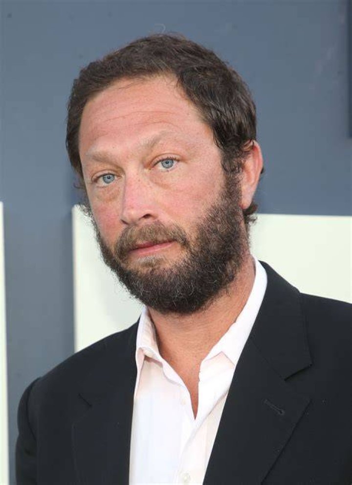 Ebon Moss Bachrach Net Worth Wiki Age