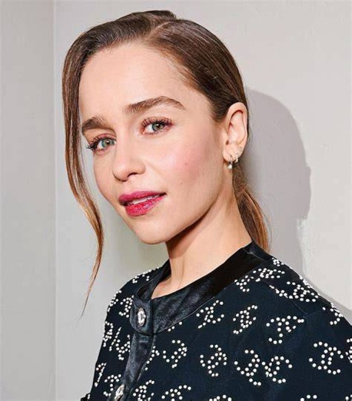 Emilia Clarke's Love Story: A Journey Through Relationships