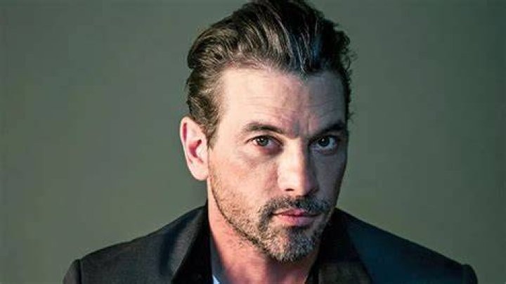 Explore The Astonishing Net Worth Of Hollywood Star Skeet Ulrich