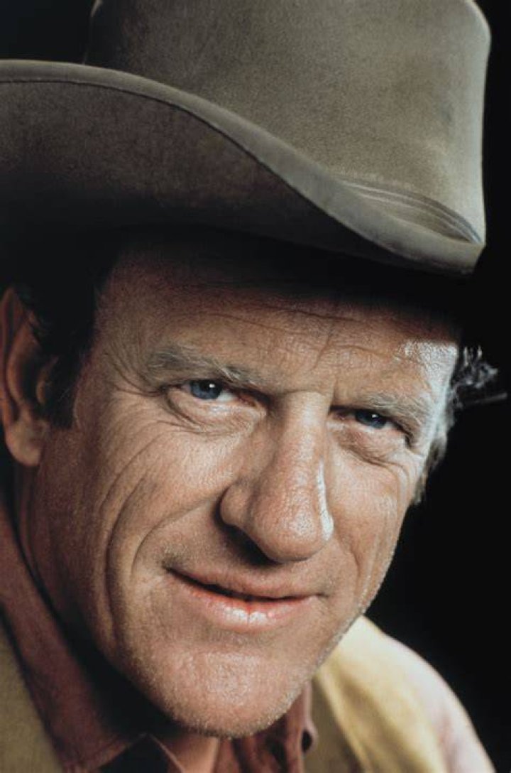 Exploring The Age Of James Arness