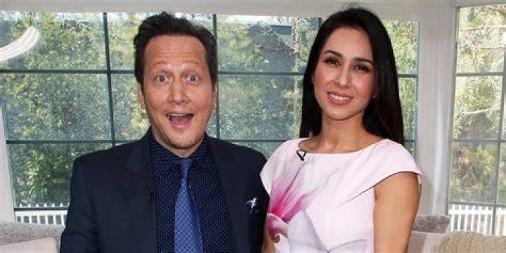 Exploring The Love Life Of The Mexican Actor