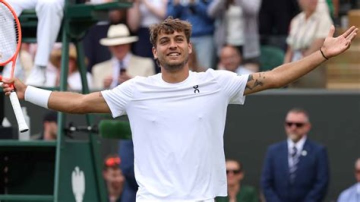 Exploring The Wealth Of The Tennis Star