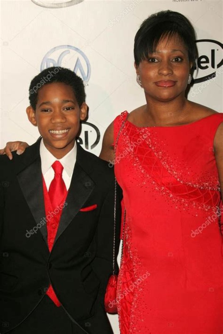 Exploring Tyler James Williams' Enduring Relationships