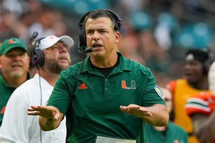 Five-star tackle Samson Okunlola the Pancake Honcho commits to Miami