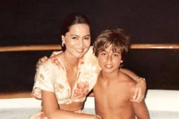 Get To Know Tony Vitello's Family Roots: A Look Into His Parents