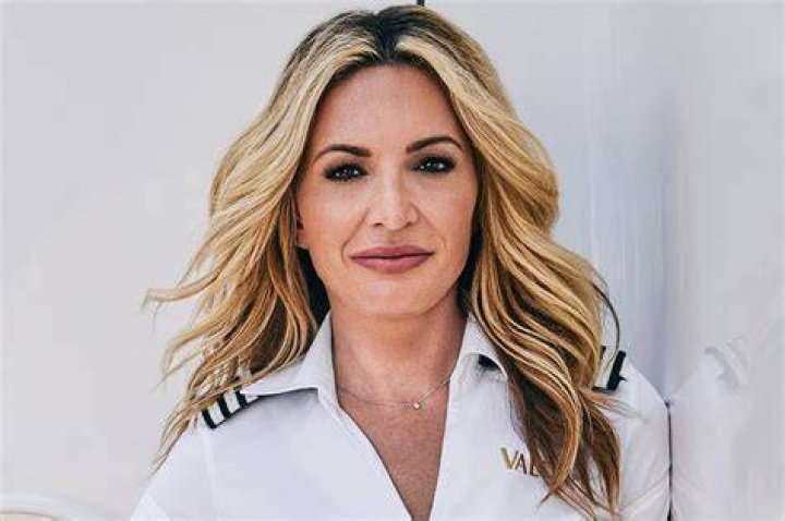 How Old Is Kate Chastain From Below