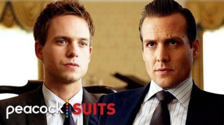 How Old Is Mike Ross Supposed To Be On 'Suits'?