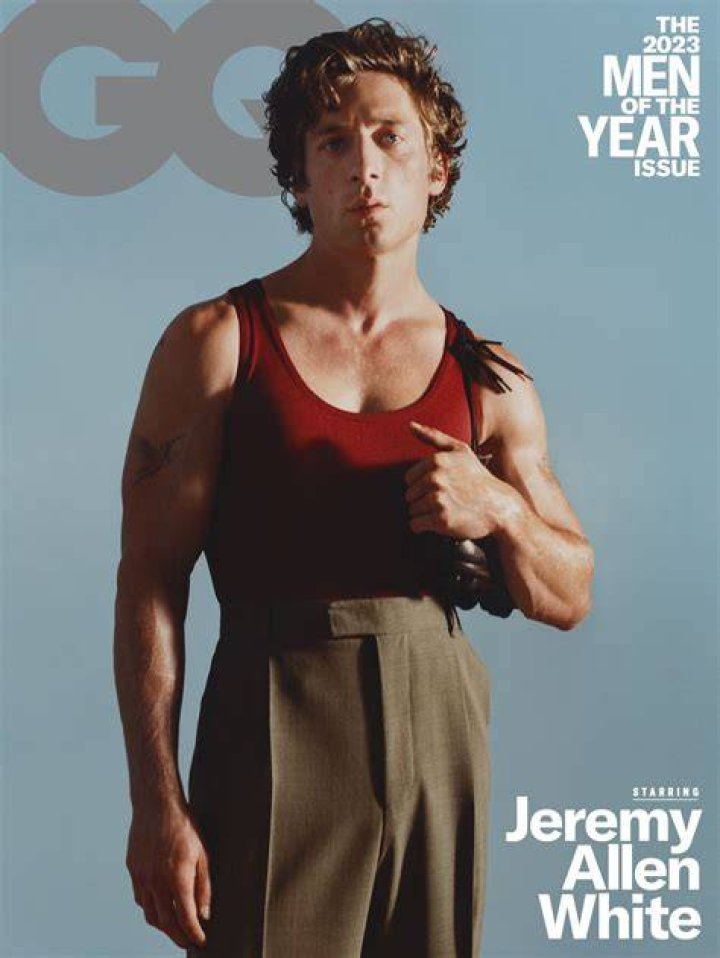 How Tall Is Jeremy Allen White In Feet?