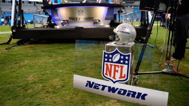 How Tall Is The NFL Network Host?
