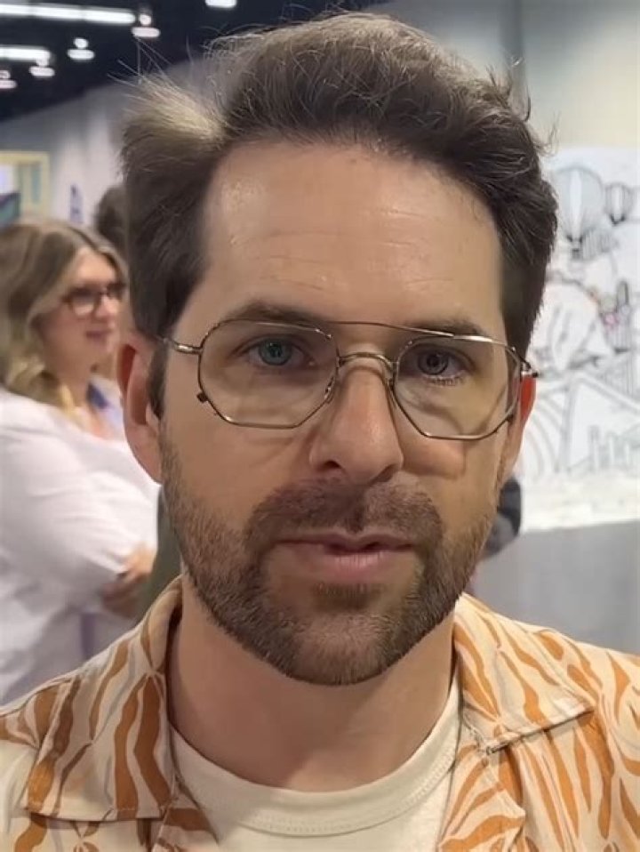 Ian Hecox's Age: A Definitive Guide
