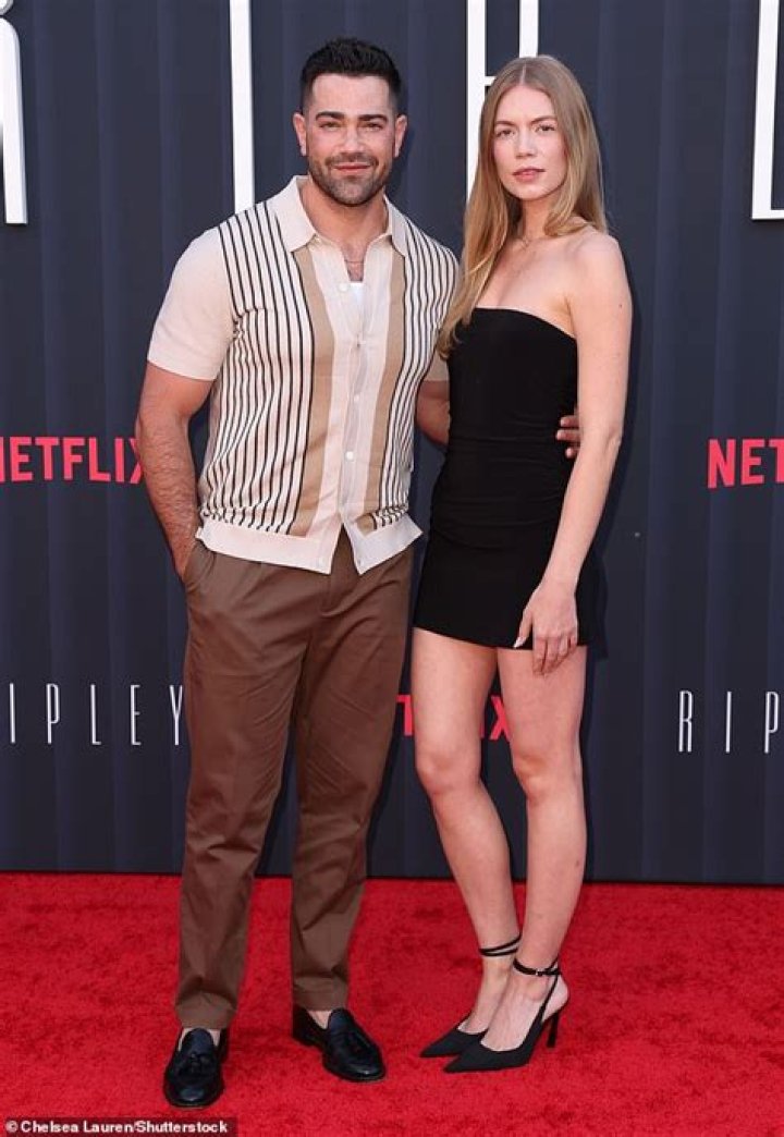 Intriguing Love Life: Jesse Metcalfe's Girlfriend In 2024