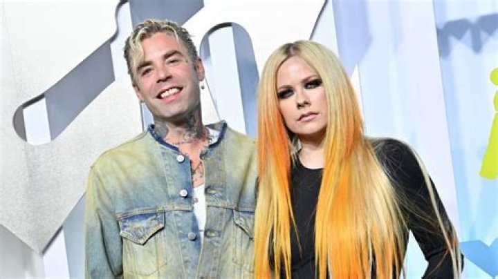 Is Avril Lavigne Still Married? Uncovering The Truth Behind The Rumors