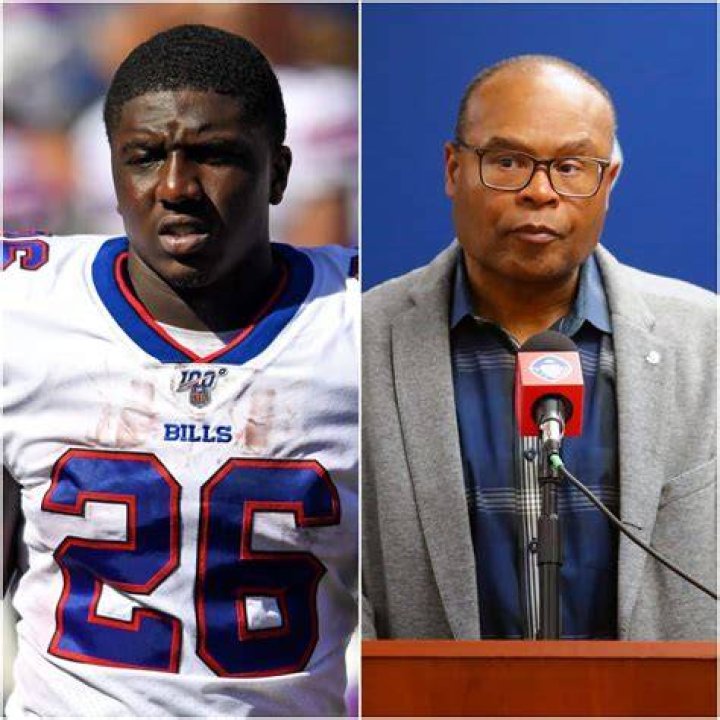 Is Devin Singletary Related To Mike: Fact Check Of Family Connection
