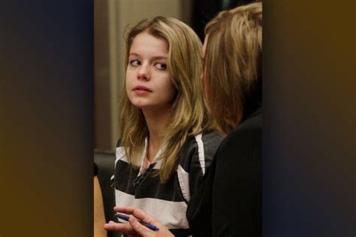 Is Elizabeth Johnson's Daughter Unusually Short? The Truth Revealed
